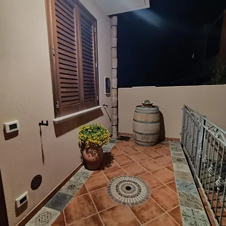 Monolocale Da Andrea * 쿠스토나치